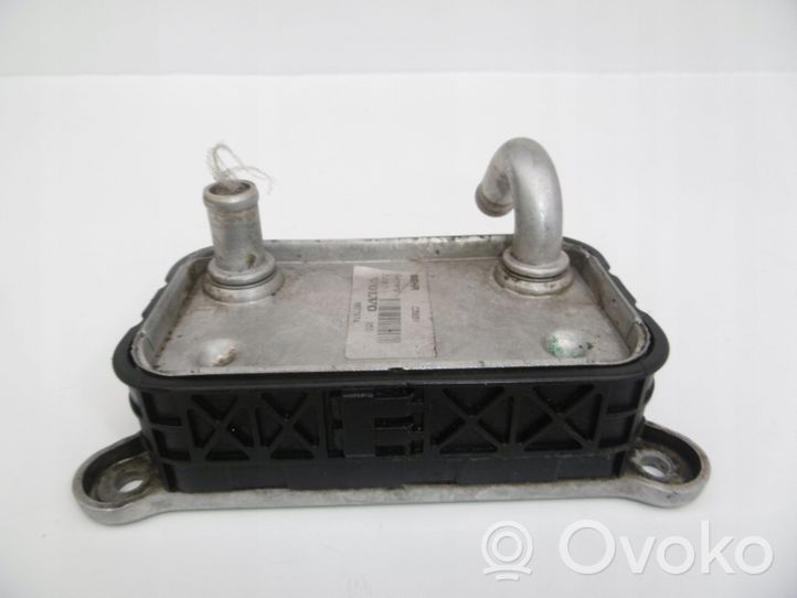 Volvo S60 Engine oil radiator 8677974