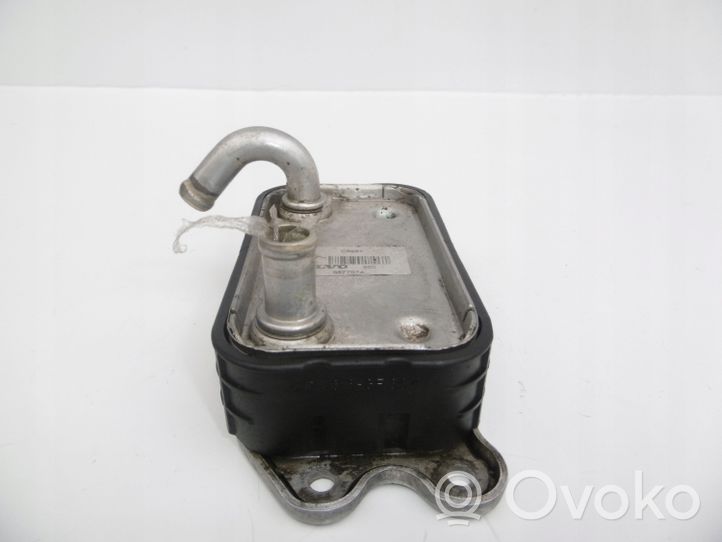 Volvo S60 Engine oil radiator 8677974