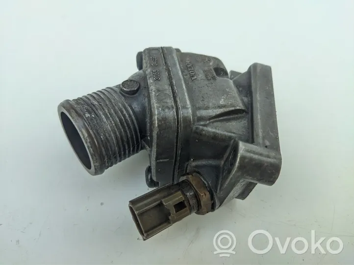 Volvo XC90 Boîtier de thermostat / thermostat 30650469