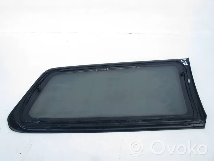 Volvo V70 Szyba karoseryjna tylna 30674855