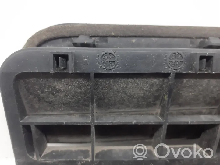 Subaru Outback (BS) Évent de pression de quart de panneau 72651AG000