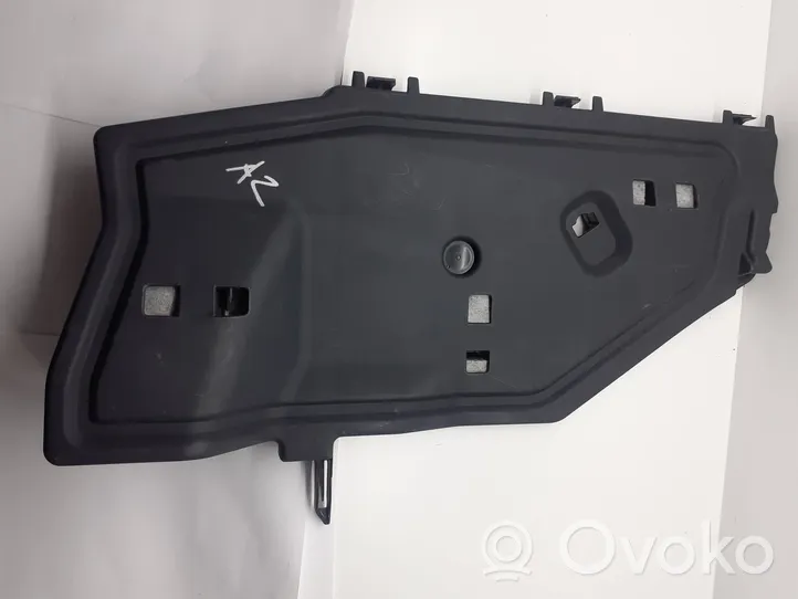 Toyota Avensis T270 Panelės apdailos skydas (apatinis) 5560705050