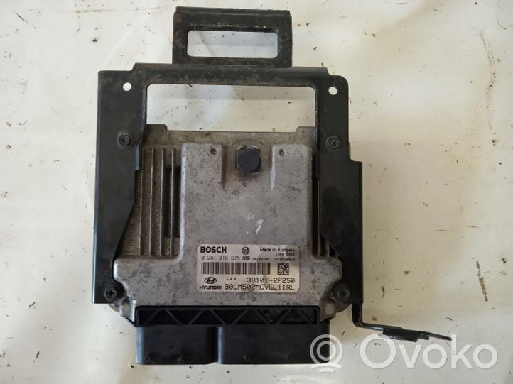 Hyundai ix35 Centralina/modulo motore ECU 39101-2F250