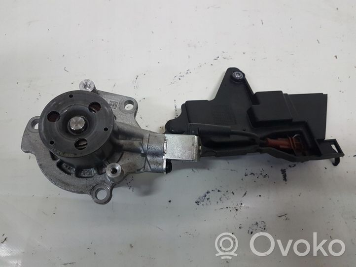 Audi A6 S6 C5 4B Pompe de circulation d'eau 010157801KT