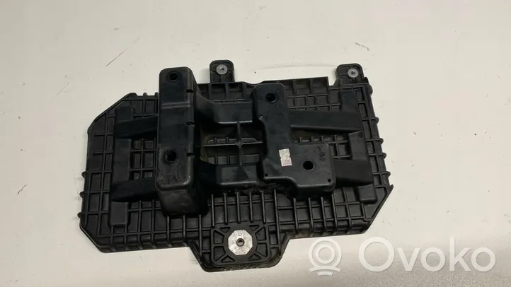 Hyundai Santa Fe Battery box tray 37150-S1100