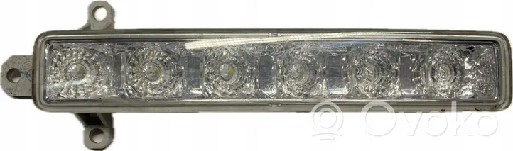 Toyota Aygo AB40 Faro delantero LED diurno 9815568380