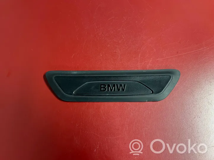 BMW X1 F48 F49 Garniture de jupe latérale arrière 7349673