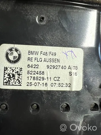 BMW X1 F48 F49 Kojelaudan sivutuuletussuuttimen kehys 9292740