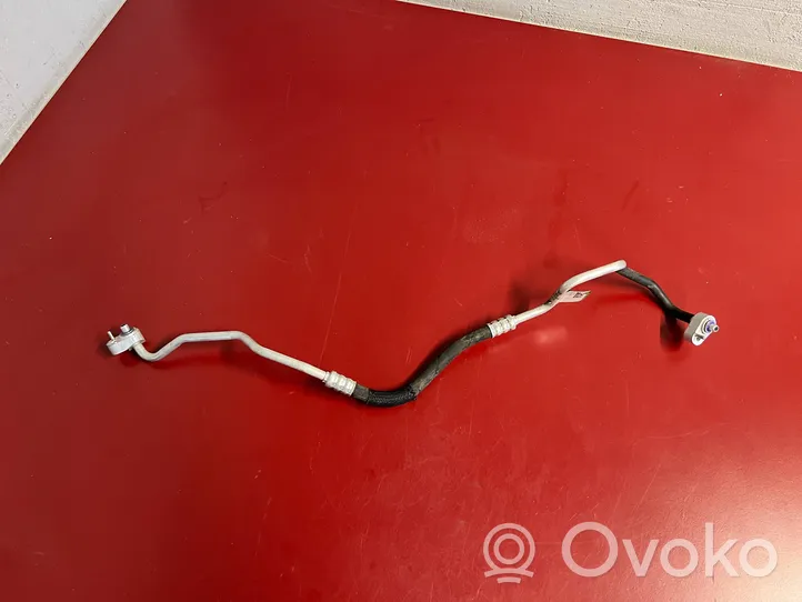 BMW X7 G07 Air conditioning (A/C) pipe/hose 9493988