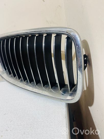 BMW 3 F30 F35 F31 Atrapa chłodnicy / Grill 7263482, 51137263482, 726