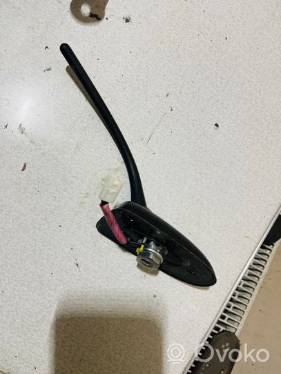 Toyota RAV 4 (XA40) Antena GPS 