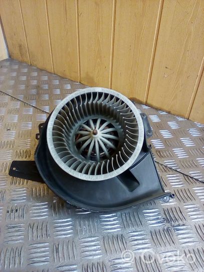 Volkswagen Polo IV 9N3 Ventola riscaldamento/ventilatore abitacolo 6Q1819015G