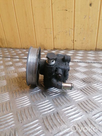 Volkswagen Golf IV Power steering pump 