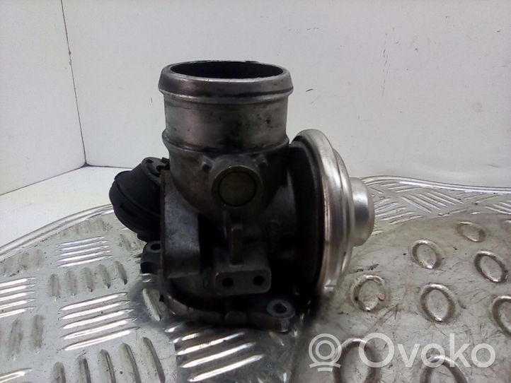 Volkswagen Bora Soupape vanne EGR 038129637