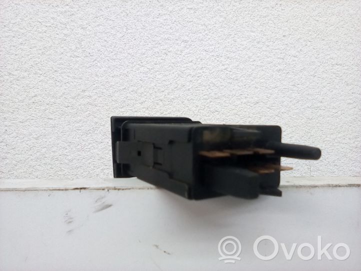 Volkswagen Bora Bouton de dégivrage pare-brise 1J0953235H