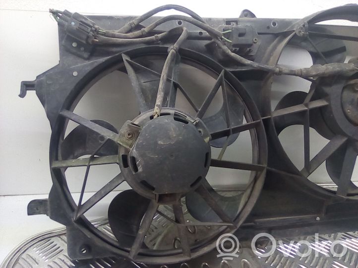 Ford Focus Convogliatore ventilatore raffreddamento del radiatore 98AB80607