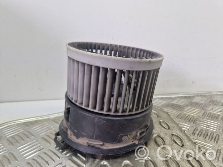 Peugeot 407 Ventola riscaldamento/ventilatore abitacolo 15370801