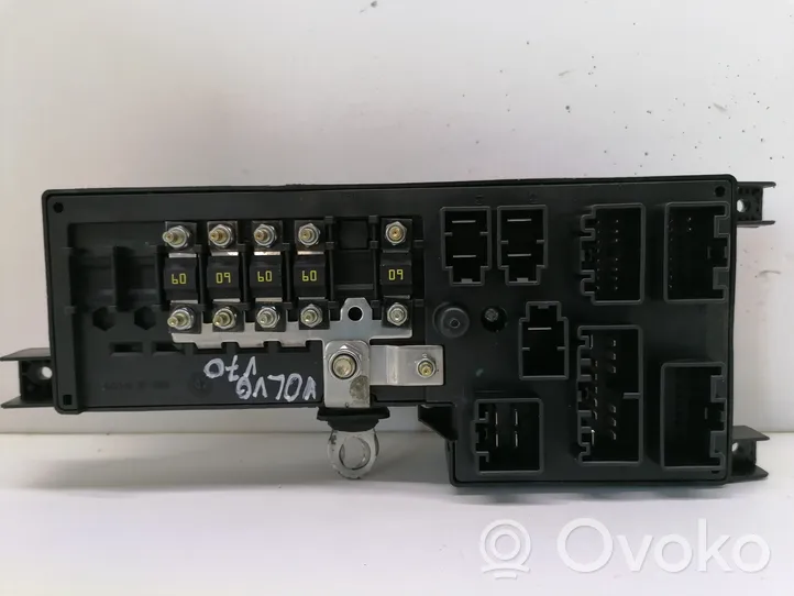 Volvo V70 Fuse box set 518717004