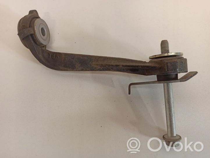 Opel Vivaro Engine mount bracket 8200626969