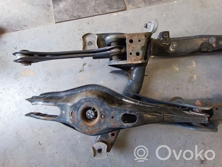 Volkswagen PASSAT B8 Rear axle beam 