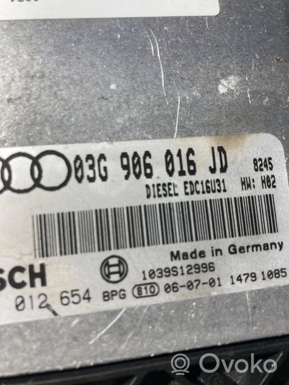 Audi A4 S4 B7 8E 8H Calculateur moteur ECU 03G906016JD