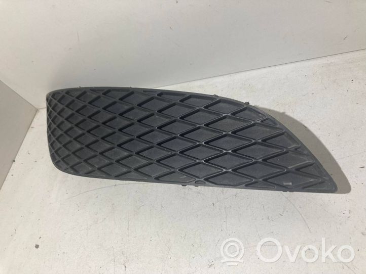 Opel Astra H Front bumper lower grill 13225763