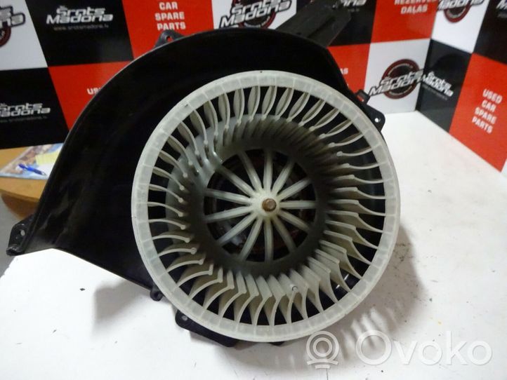 Skoda Roomster (5J) Ventola riscaldamento/ventilatore abitacolo 8EW00915111