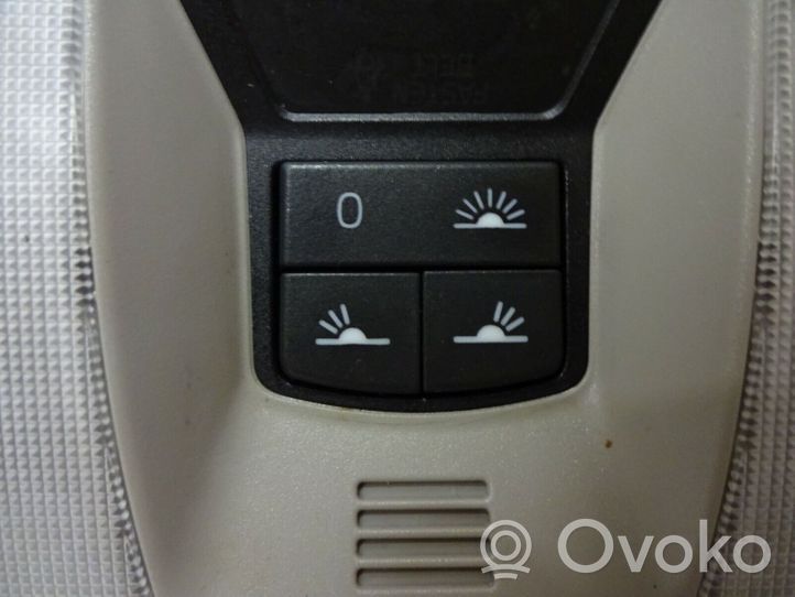 Volvo V70 Światło fotela przedniego 39826642