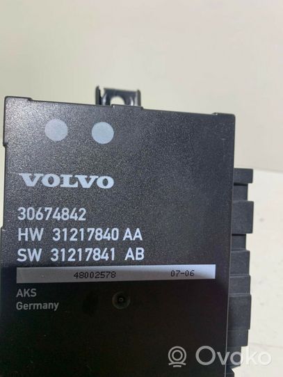 Volvo V70 Bagažinės dangčio valdymo blokas 30674842