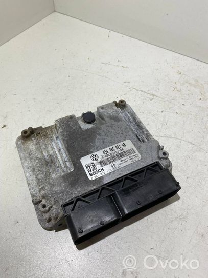 Volkswagen PASSAT B6 Sterownik / Moduł ECU 03G906021AB