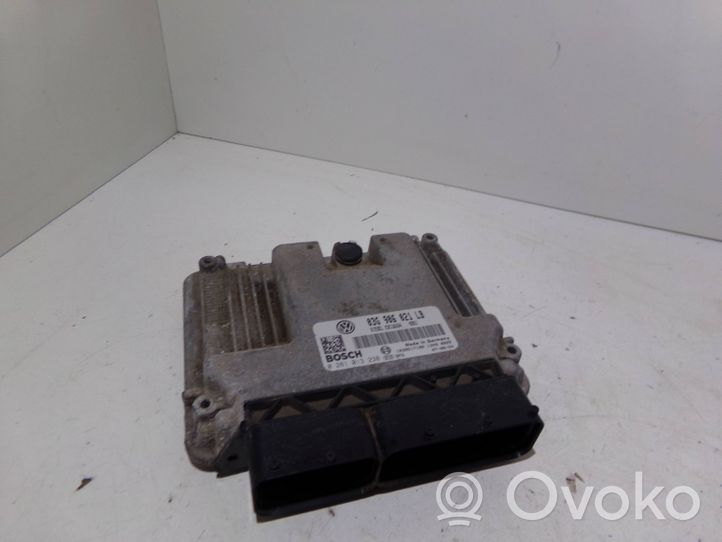 Skoda Octavia Mk2 (1Z) Calculateur moteur ECU 03G906021LB