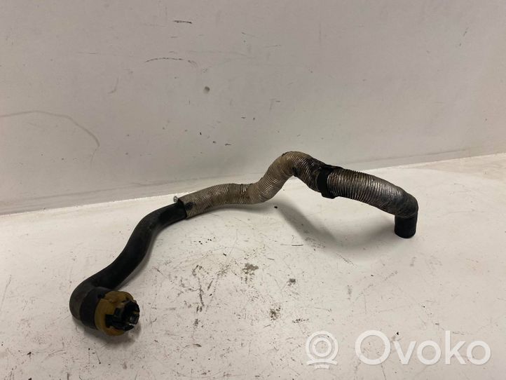 Opel Astra G Tuyau de liquide de refroidissement moteur 9129555