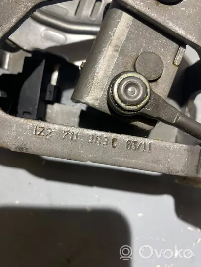 Skoda Octavia Mk2 (1Z) Rokas bremzes kluči 1Z2711303C
