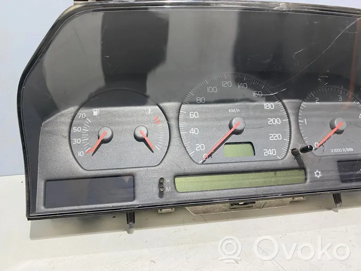 Volvo S70  V70  V70 XC Compteur de vitesse tableau de bord 9168386