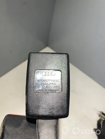 Audi A4 S4 B6 8E 8H Vidējās jostas sprādze (aizmugurē) 8E085773901C