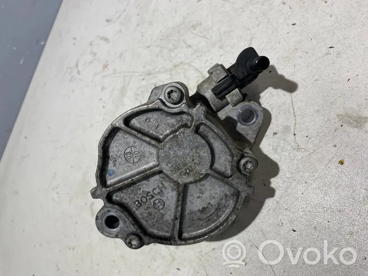 Volvo C30 Pompe à vide D1562B