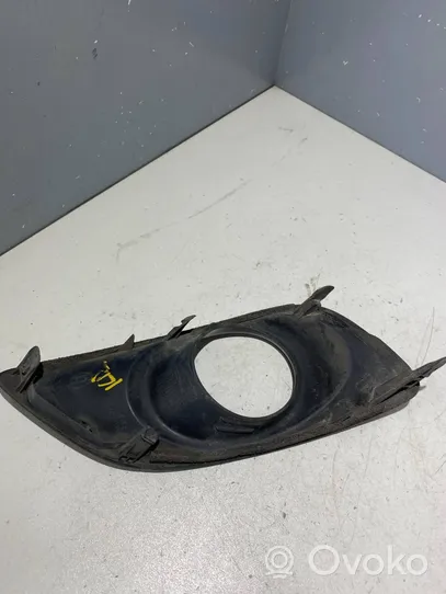 Toyota Avensis T250 Verkleidung Nebelscheinwerfer / Gitter vorne 5212805050