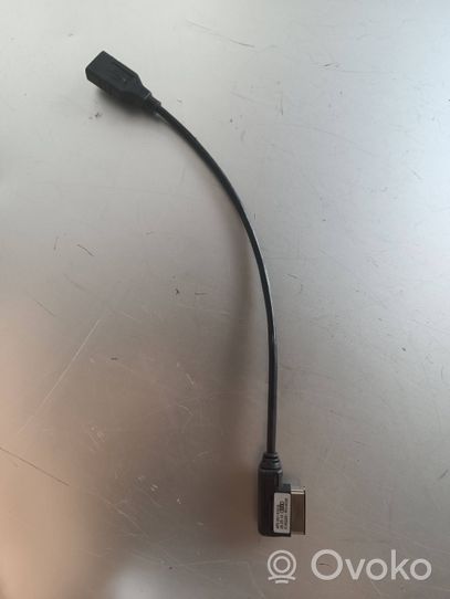 Audi A8 S8 D3 4E Connecteur/prise USB 4F0051510Q