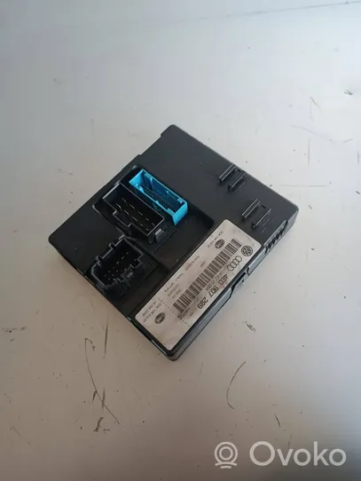 Audi A8 S8 D2 4D Module confort 4E0907289