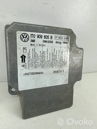 Volkswagen Touran I Airbag control unit/module 1T0909605B