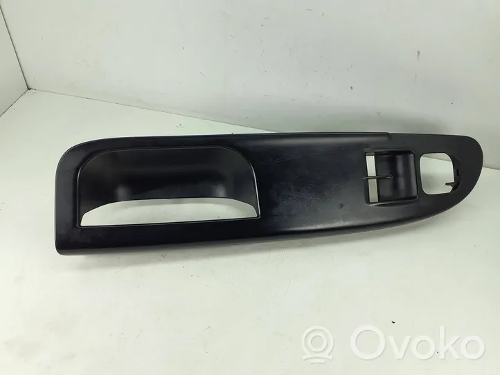 Volkswagen PASSAT B6 Front door window switch trim 3C1867171C