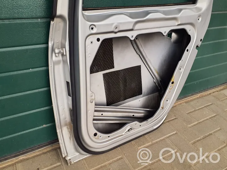 Volkswagen PASSAT B6 Rear door La7w