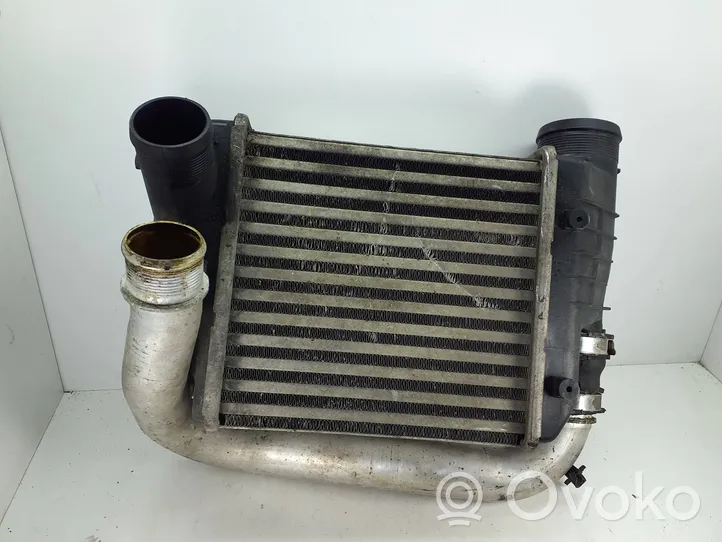 Audi A6 S6 C6 4F Chłodnica powietrza doładowującego / Intercooler 4F0145805E