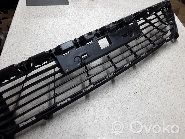 Peugeot 308 Grille inférieure de pare-chocs avant 9827977380