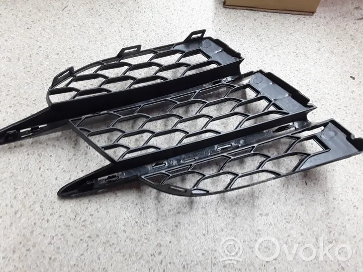 Mercedes-Benz S W223 Grille inférieure de pare-chocs avant A2238851901