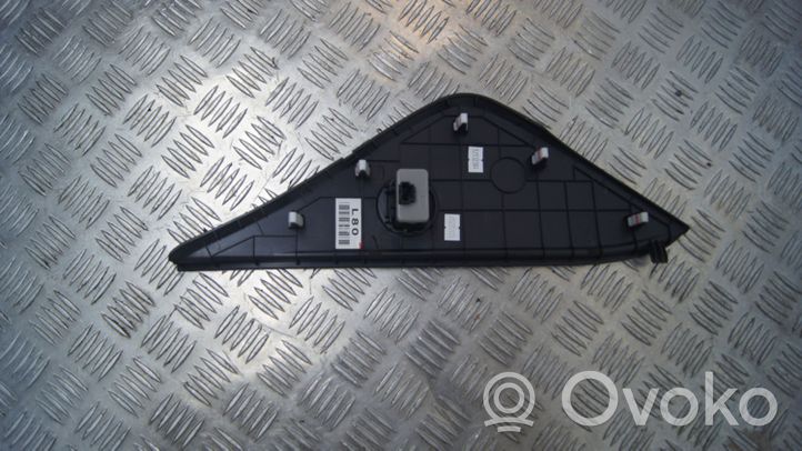 KIA Carens III Rivestimento del pannello 84766A4000