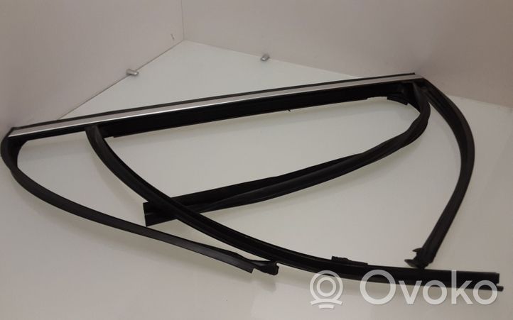 BMW X5 F15 Cornice del finestrino/vetro della portiera posteriore 