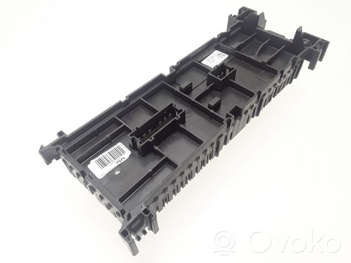 Mercedes-Benz GLE (W166 - C292) Fuse module 