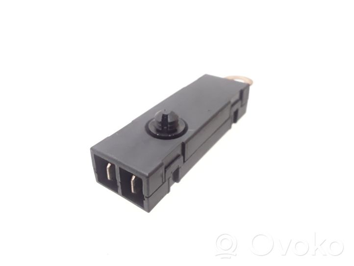 Mercedes-Benz C W205 Aerial antenna amplifier 