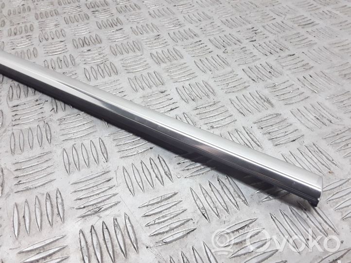 Porsche Cayenne (92A) Front door glass trim molding 